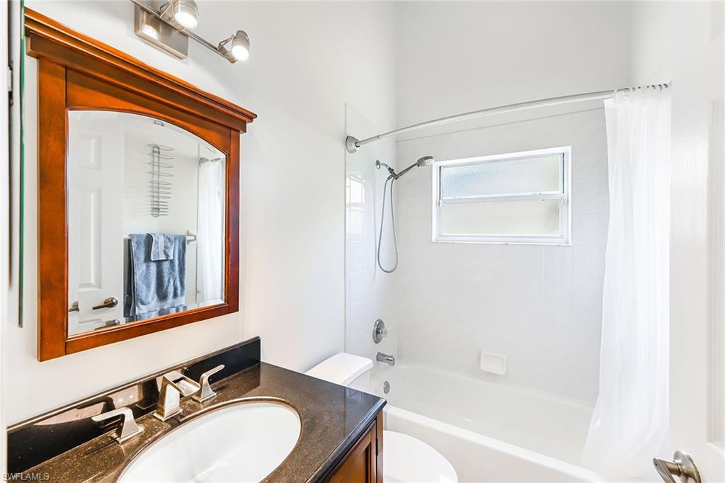 589 Lambton LN photo 17