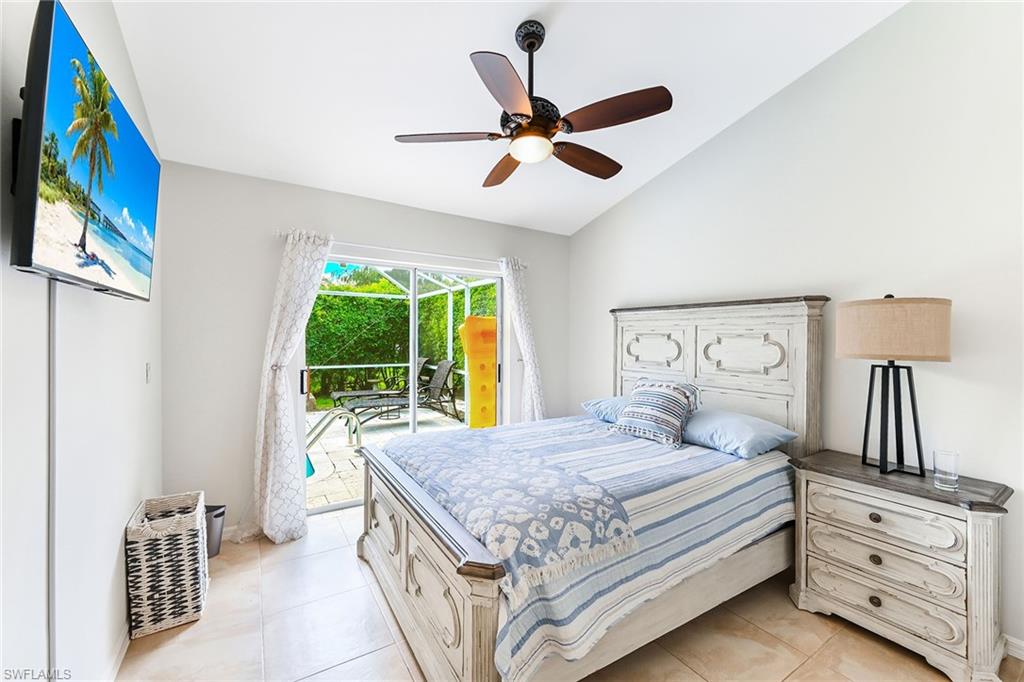 589 Lambton LN photo 15