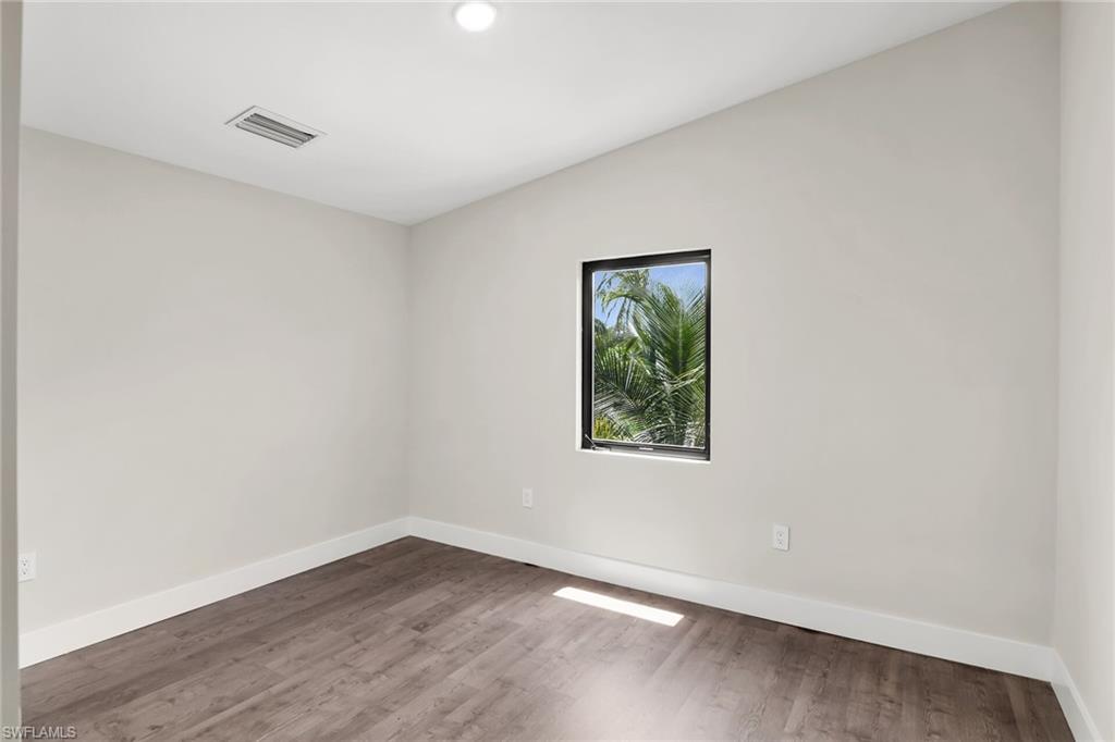 2505 Storter AVE photo 26