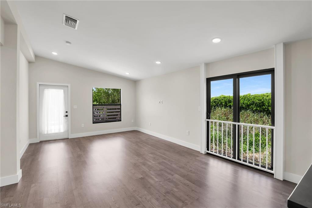 2505 Storter AVE photo 20