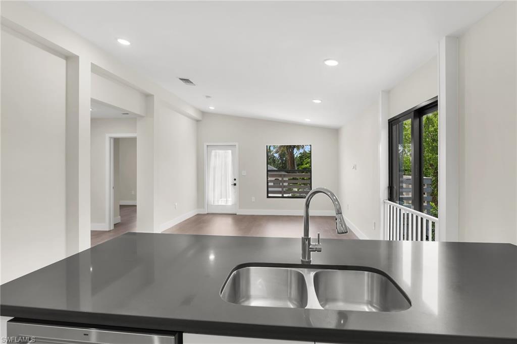 2505 Storter AVE photo 24