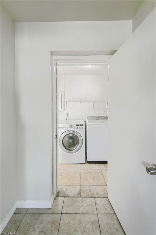 208 Norwich AVE photo 14