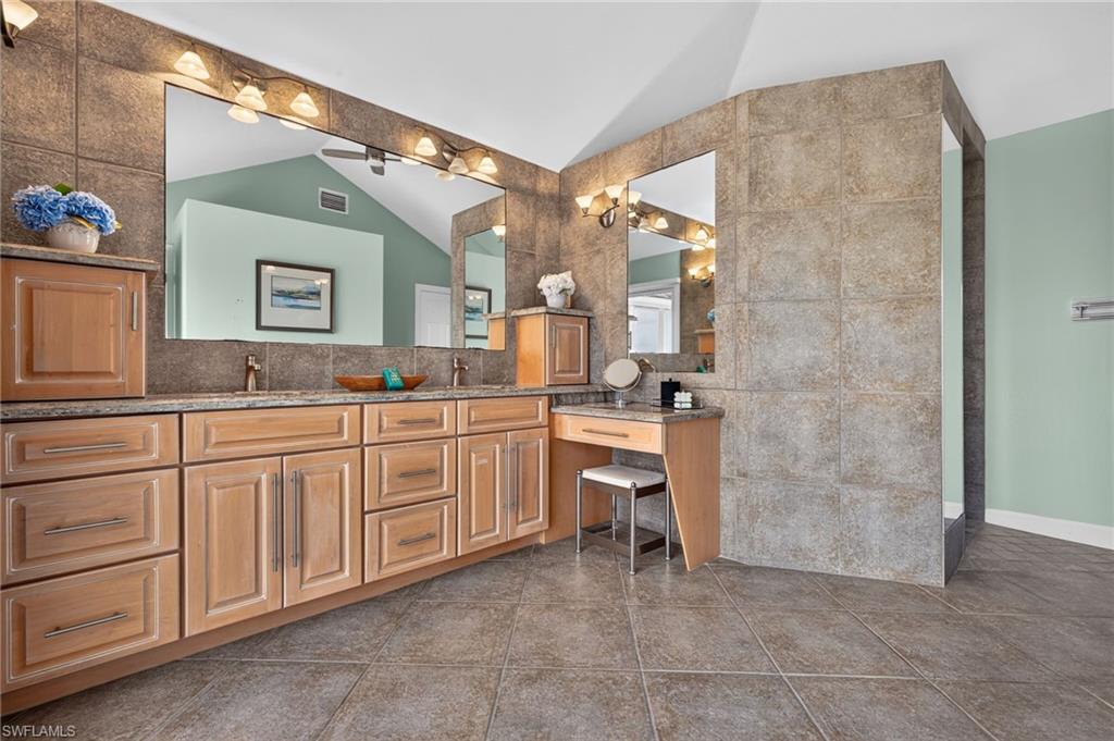 1828 Buckthorn LN photo 17