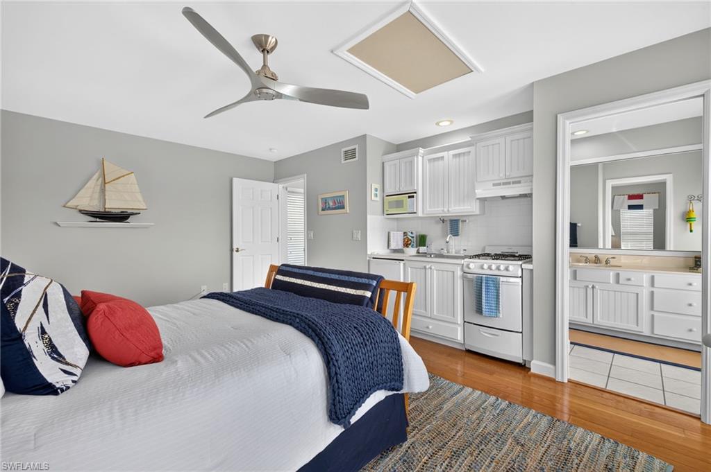 1828 Buckthorn LN photo 26