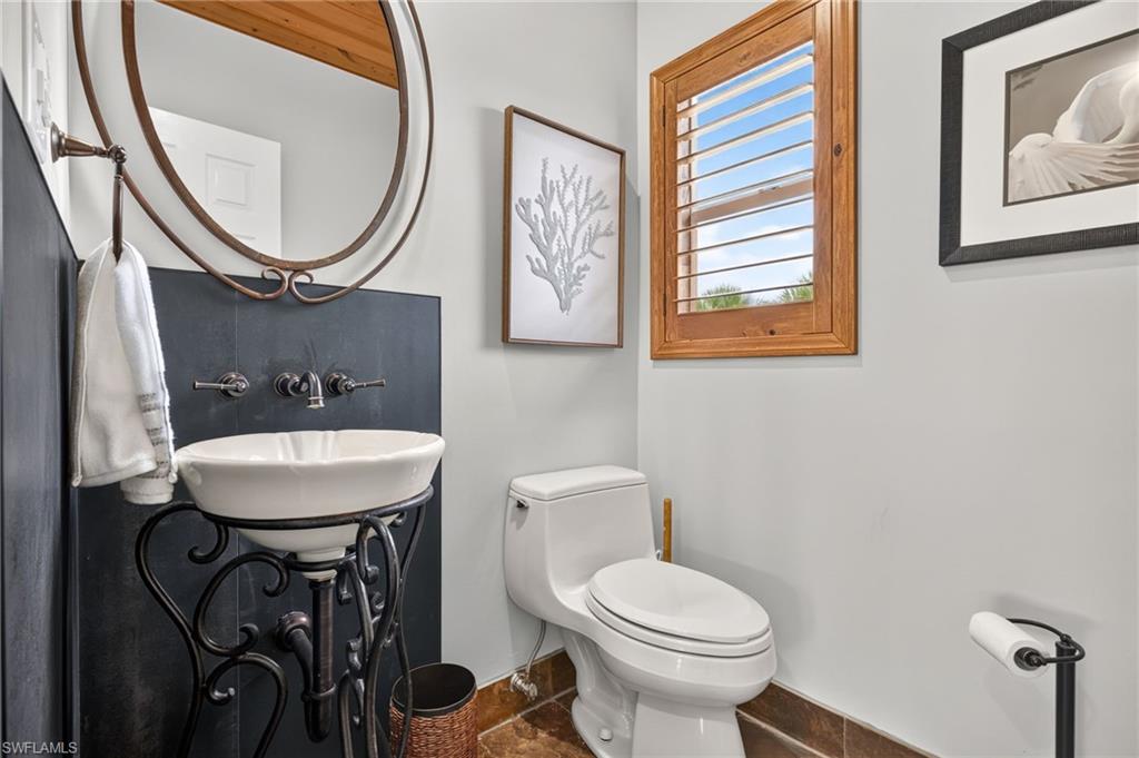 1828 Buckthorn LN photo 25