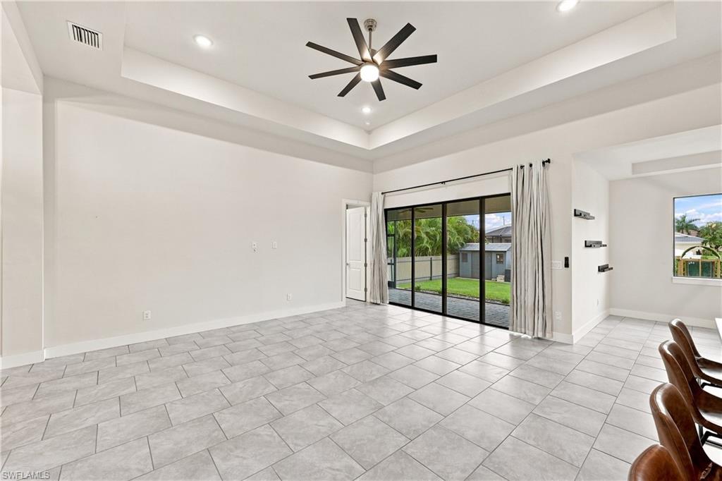 2524 SW 31st LN photo 11