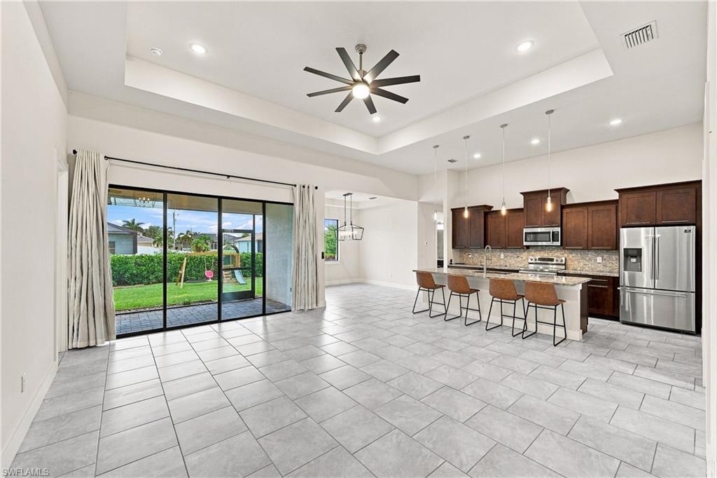 2524 SW 31st LN photo 8