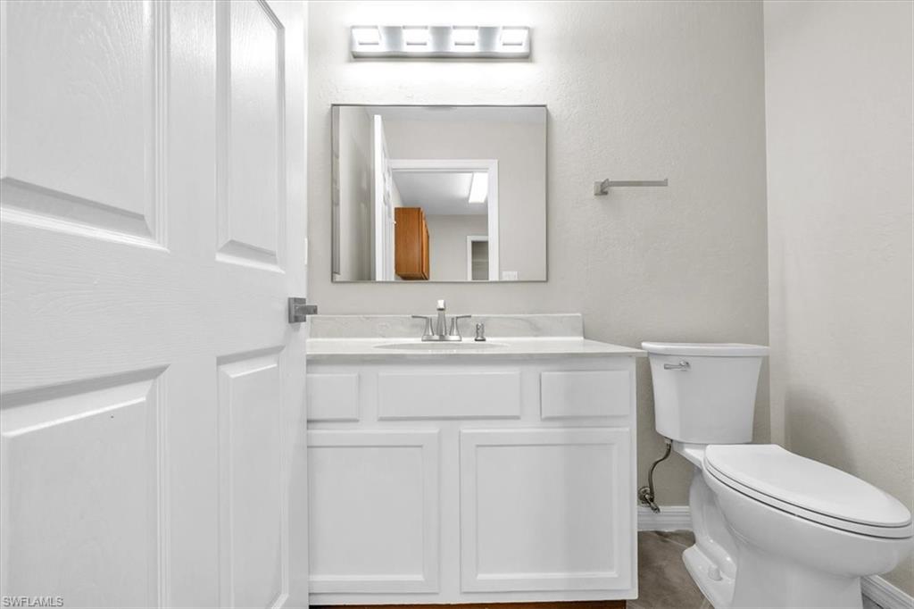 17404 Delaware RD photo 11