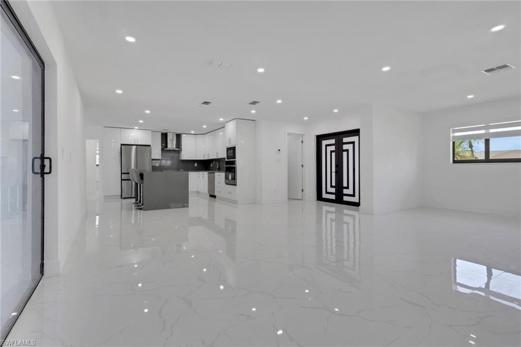4943 Pelican BLVD photo 8