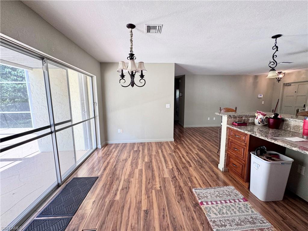 22215 Oneida AVE photo 11