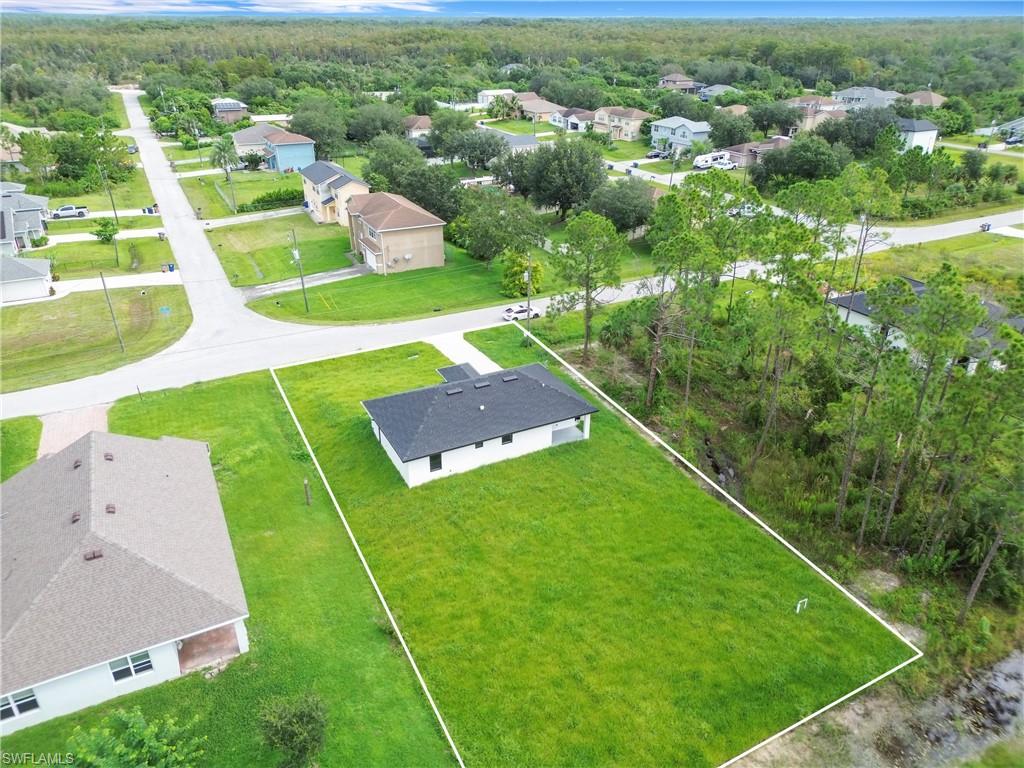 Expansive lot featuring a newly constructed residence