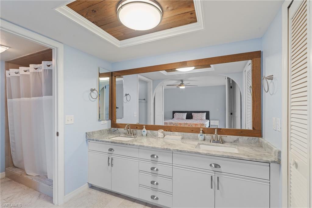 4230 SE 20th PL 302 photo 15