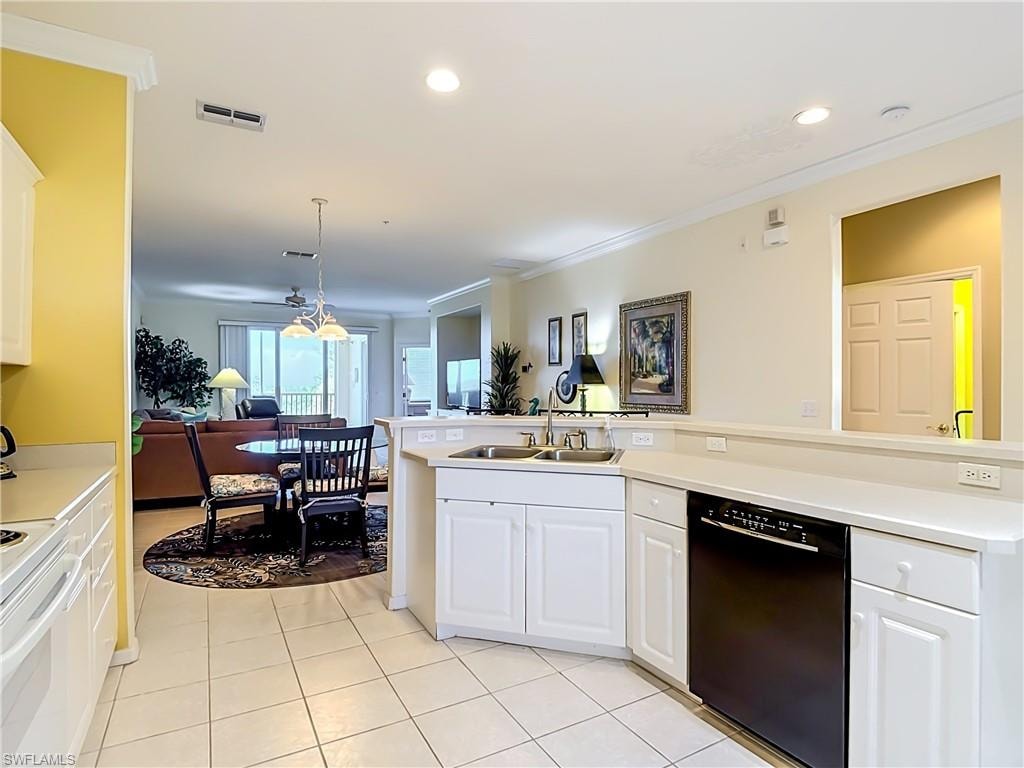 20061 Sanibel View CIR 203 photo 10