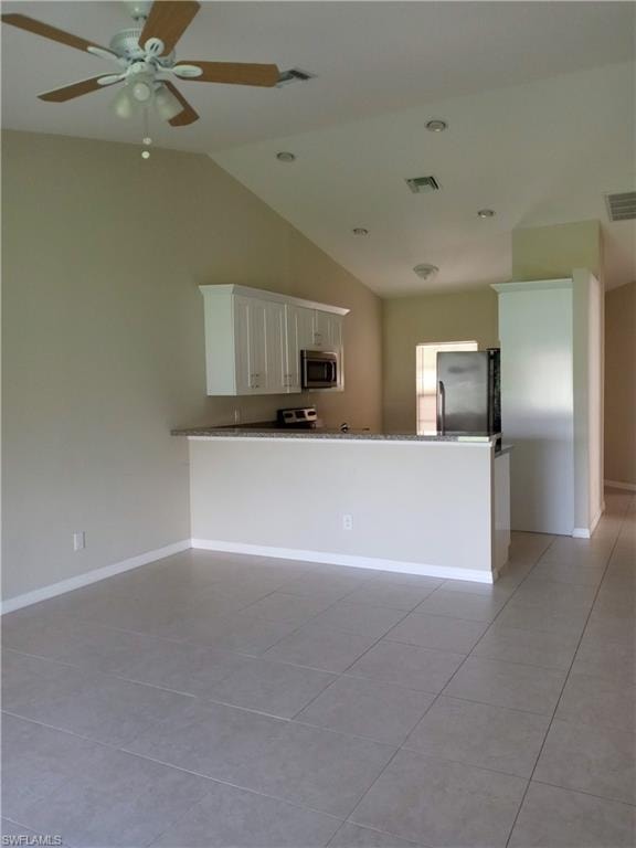 219 SE Van Loon TER photo 7