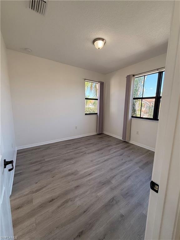 5447 Ferris AVE photo 20