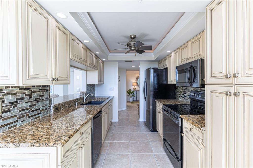 25 Bluebill AVE 301 photo 13