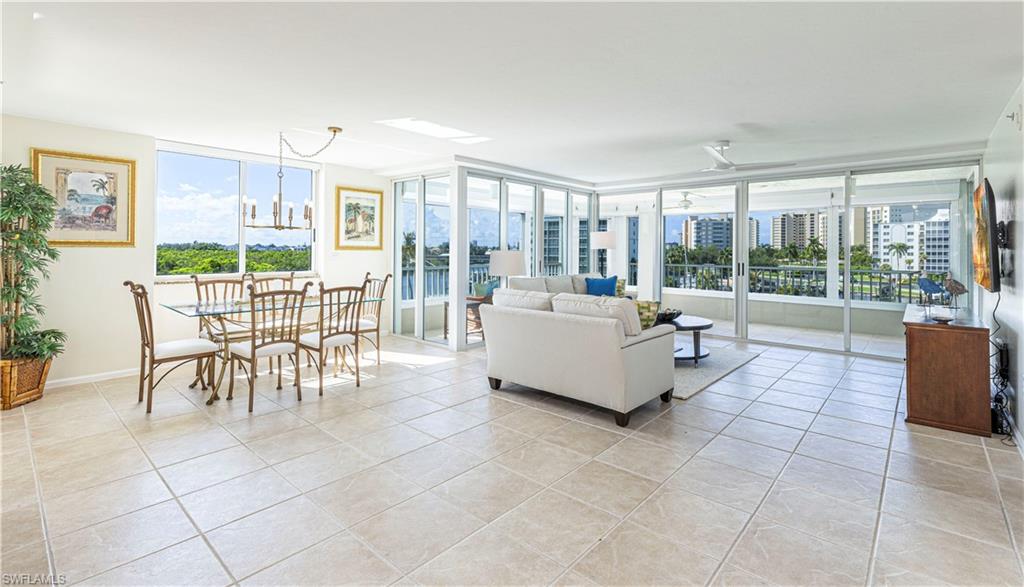 25 Bluebill AVE 301