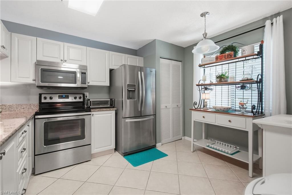 5767 Deauville CIR D106 photo 6