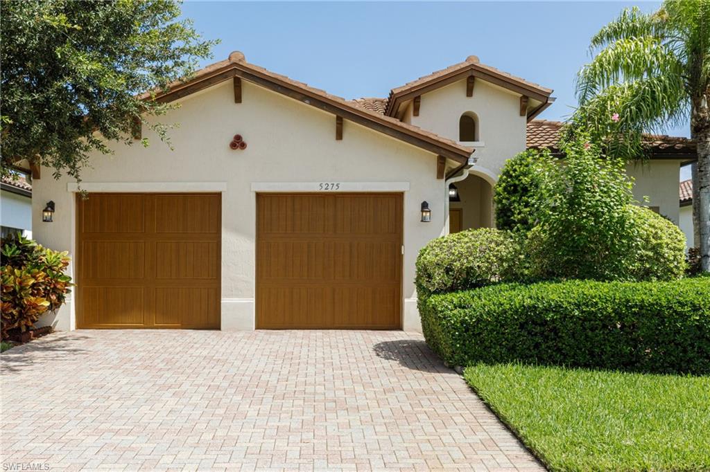 5275 Ferrari AVE