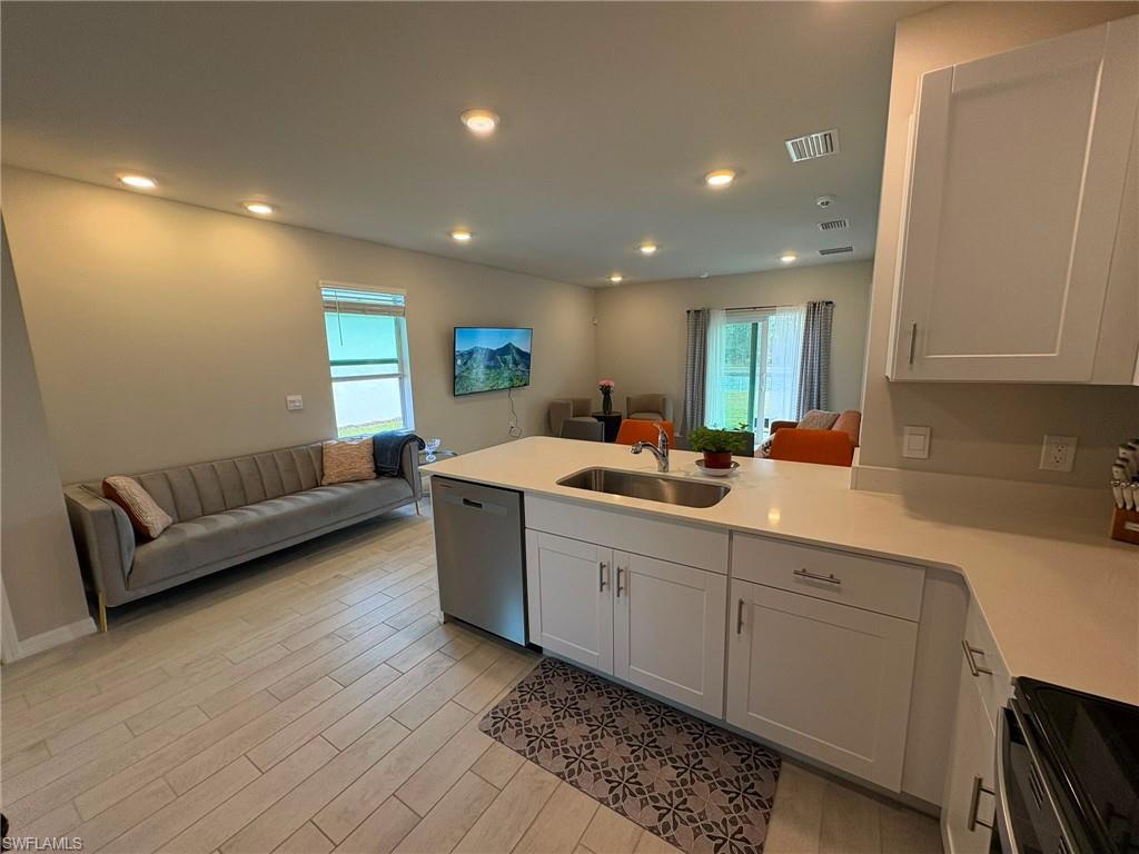 11210 Sunset Preserve DR photo 16