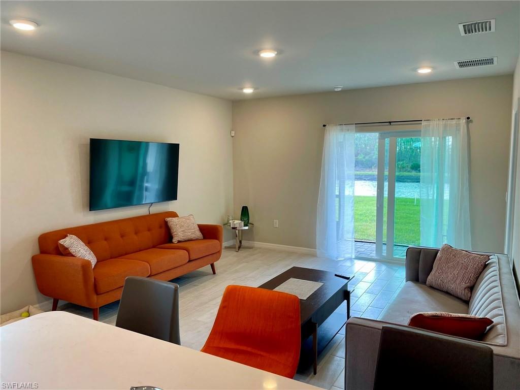 11210 Sunset Preserve DR photo 19