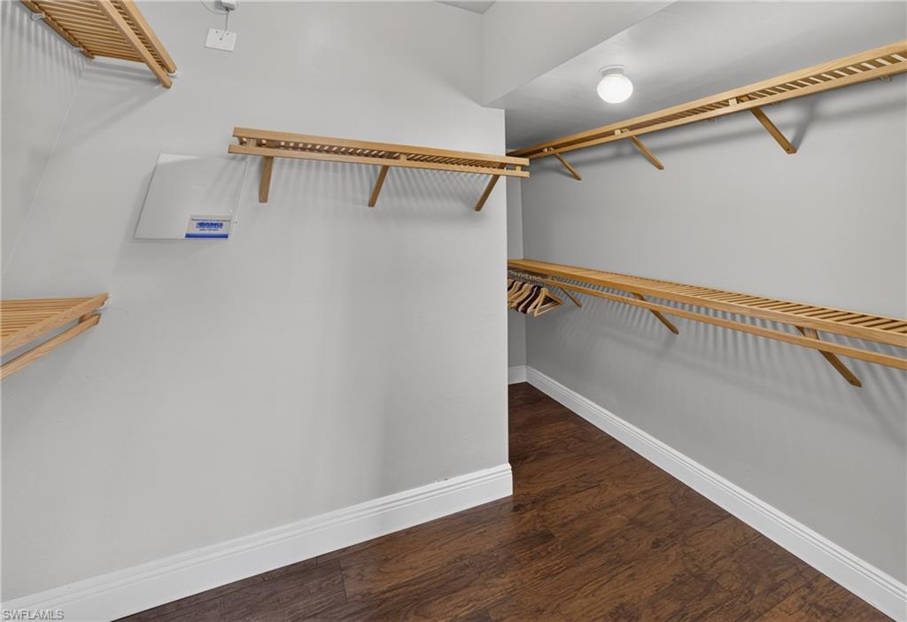 13954 Bently CIR photo 23