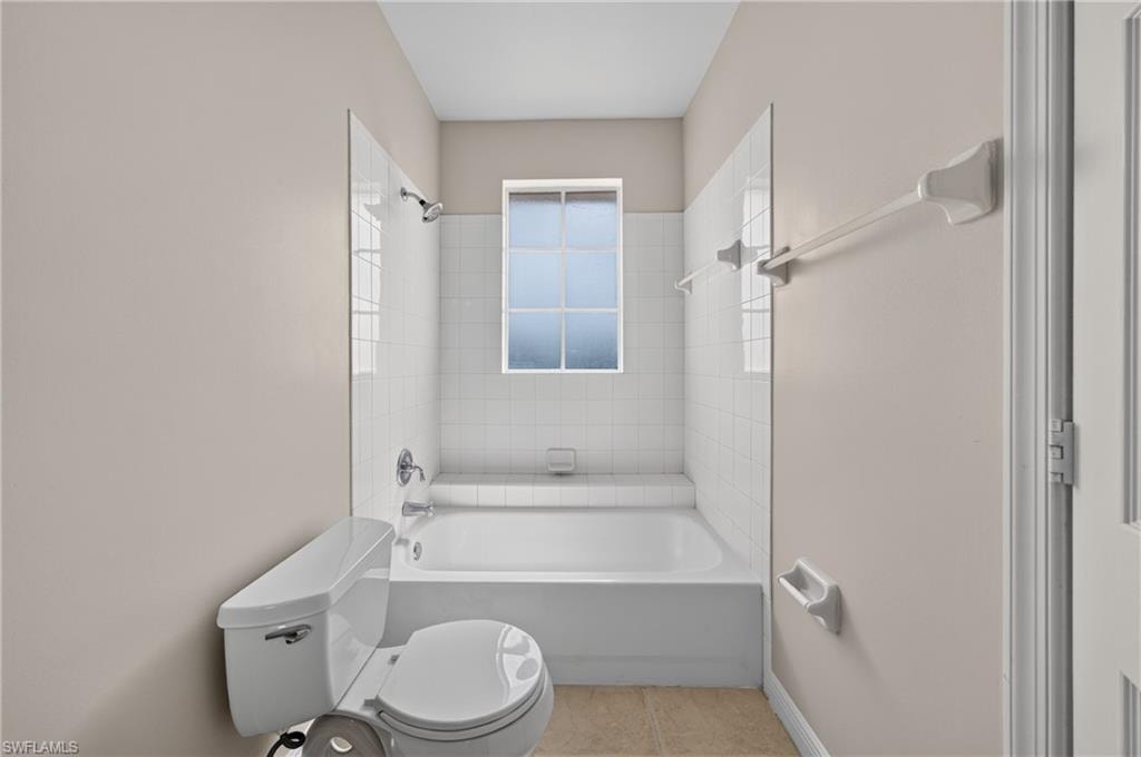 13954 Bently CIR photo 26