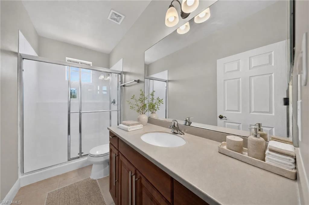13954 Bently CIR photo 29