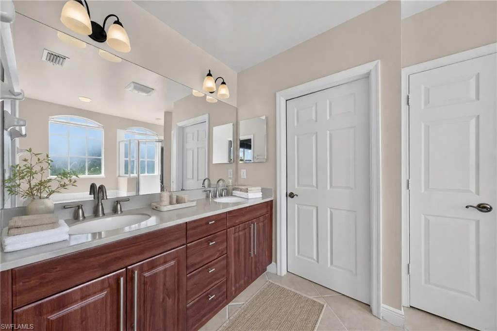 13954 Bently CIR photo 21