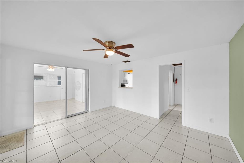 bonus room, office, dining options