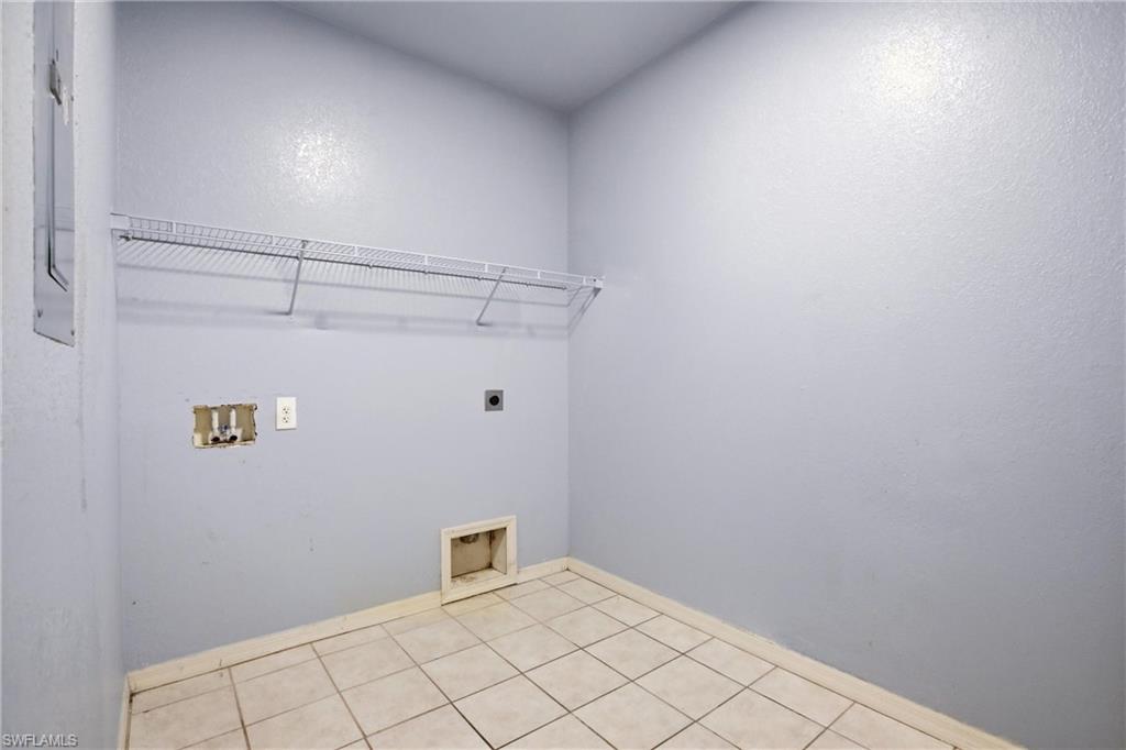 2433 George AVE S photo 17