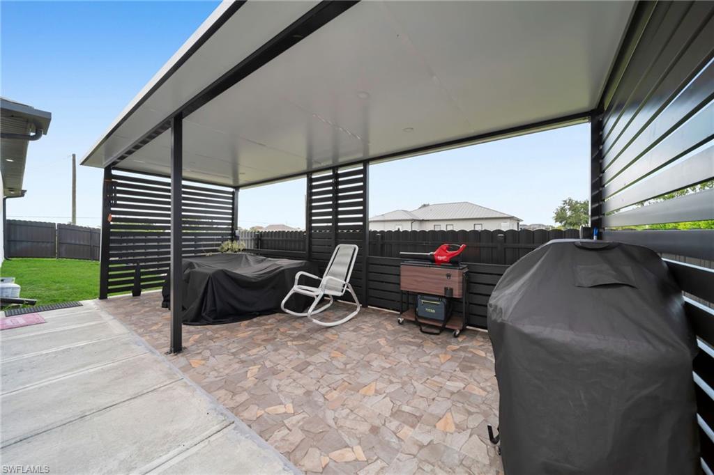 1112 Chiquita BLVD N photo 36
