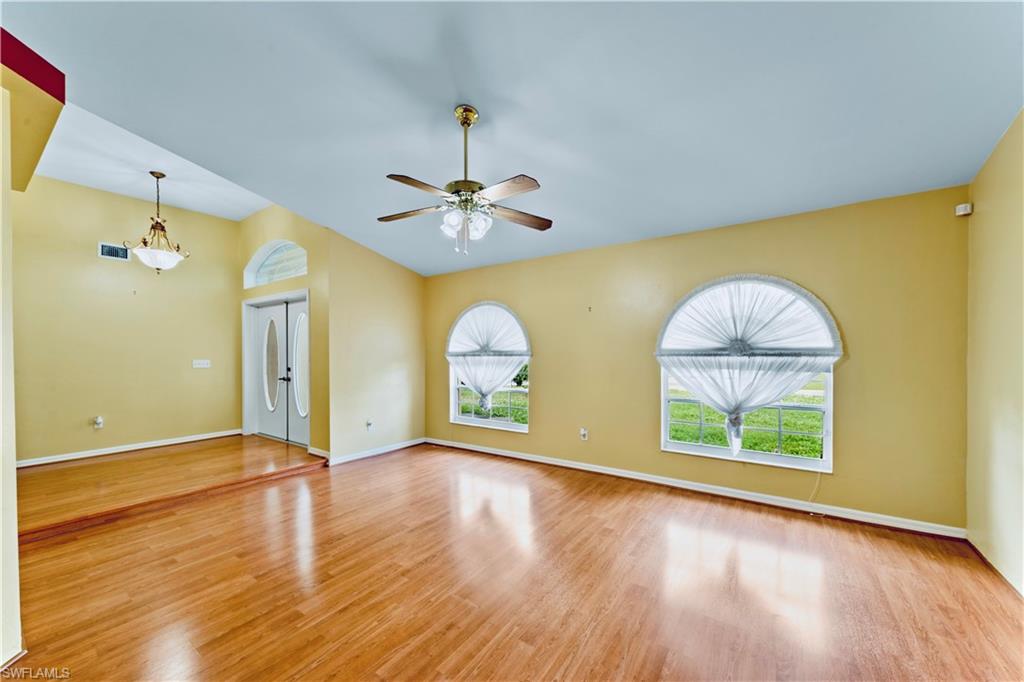 1222 Robert AVE photo 13