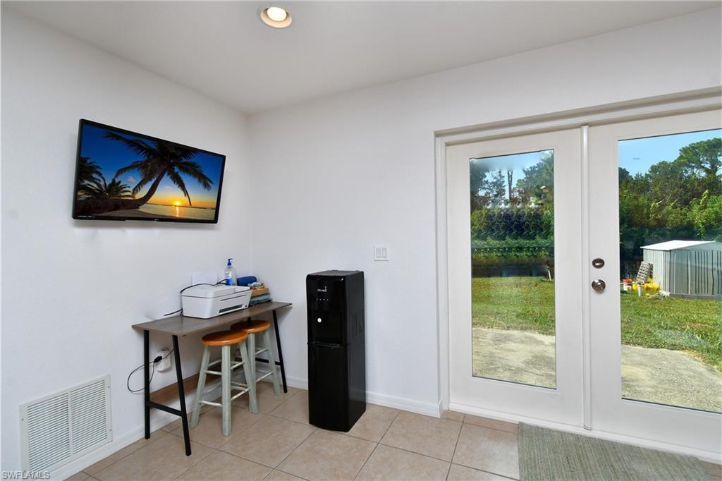 1116 Crestwood ST E photo 17