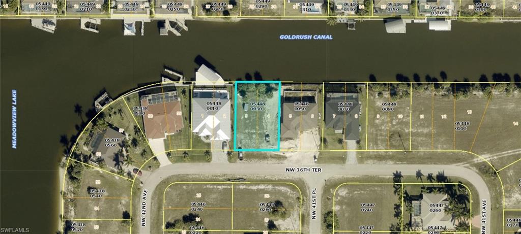 Aerial Map. Displaying the property boundaries and surrounding waterways