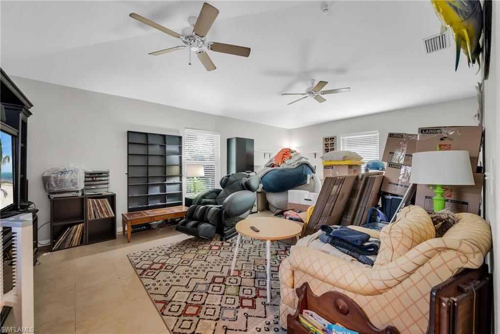 3525 35th AVE NE photo 15