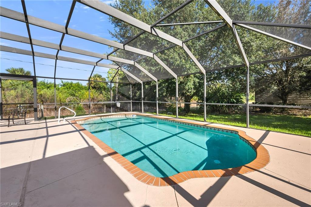 Screened pool with keystone deck