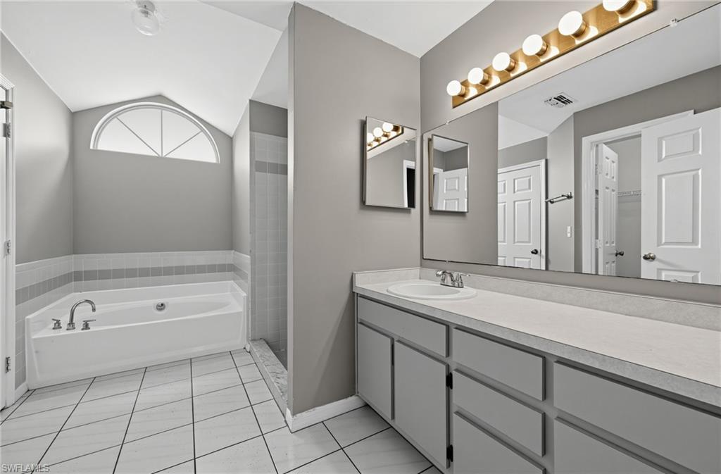 1325 SW 25th TER photo 27