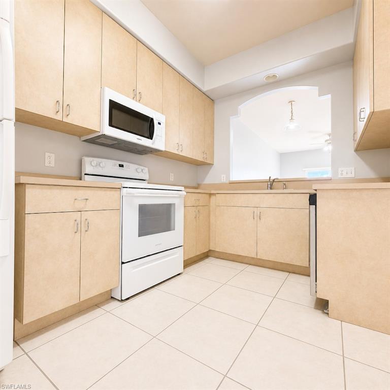 1126 SW 47th TER 103