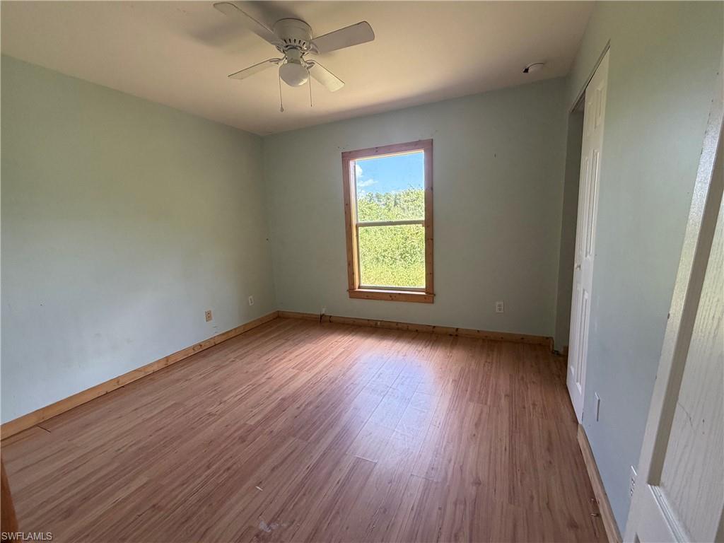 367 Peerless ST photo 12
