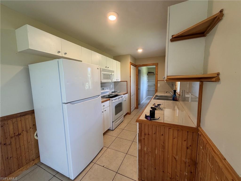 367 Peerless ST photo 19