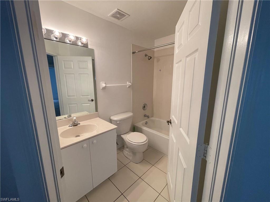 3637 Pine Oak CIR 105 photo 11