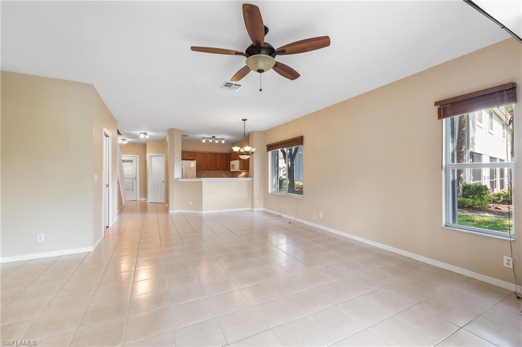 10059 Poppy Hill DR photo 9