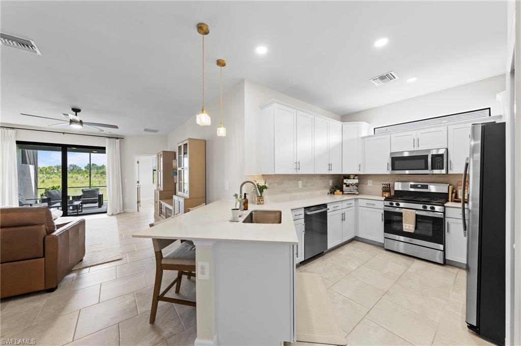 19512 Hinkley DR photo 9