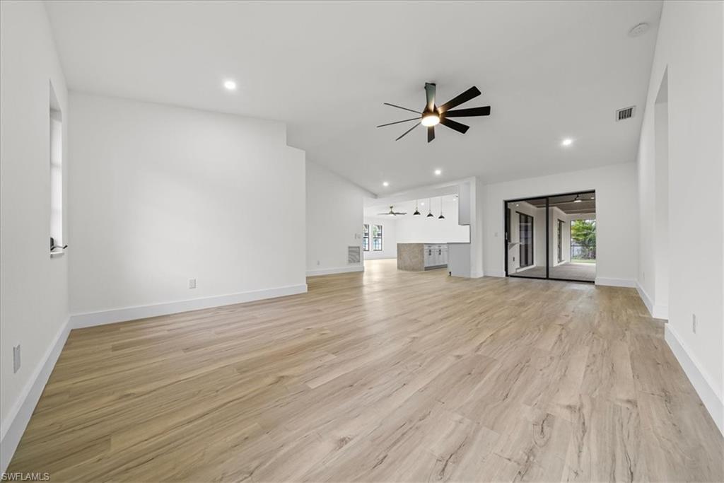 1716 SE 8th TER photo 12