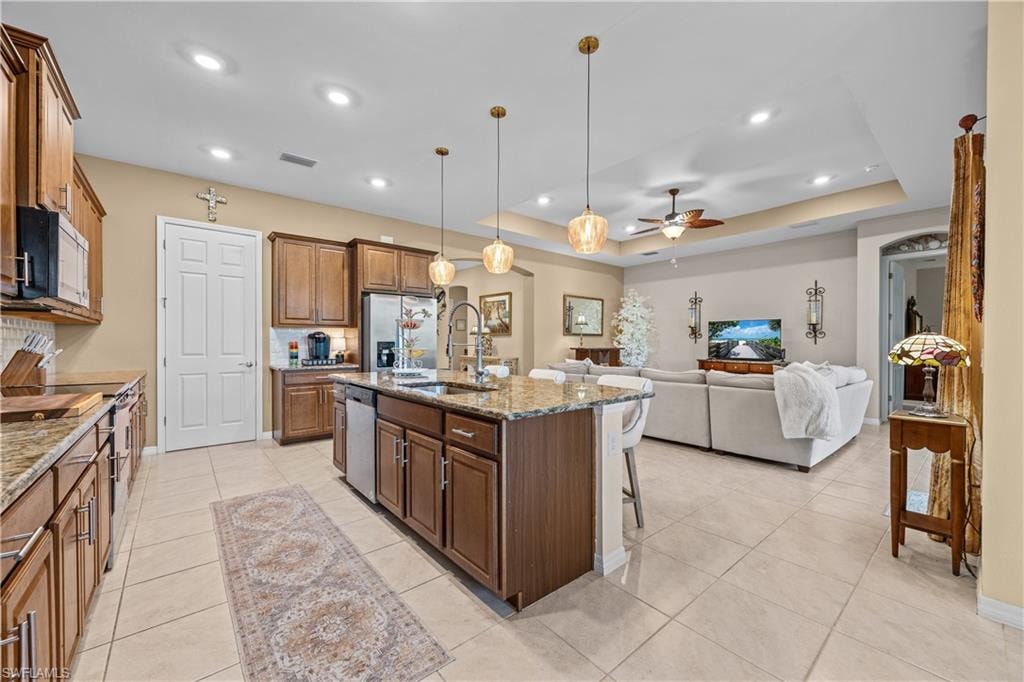 3286 Baravaldo CIR photo 9