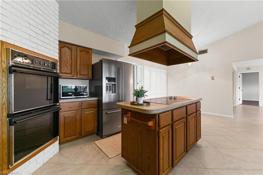 1238 N Brandywine CIR photo 18