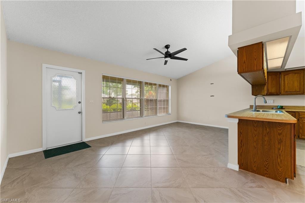 1238 N Brandywine CIR photo 19