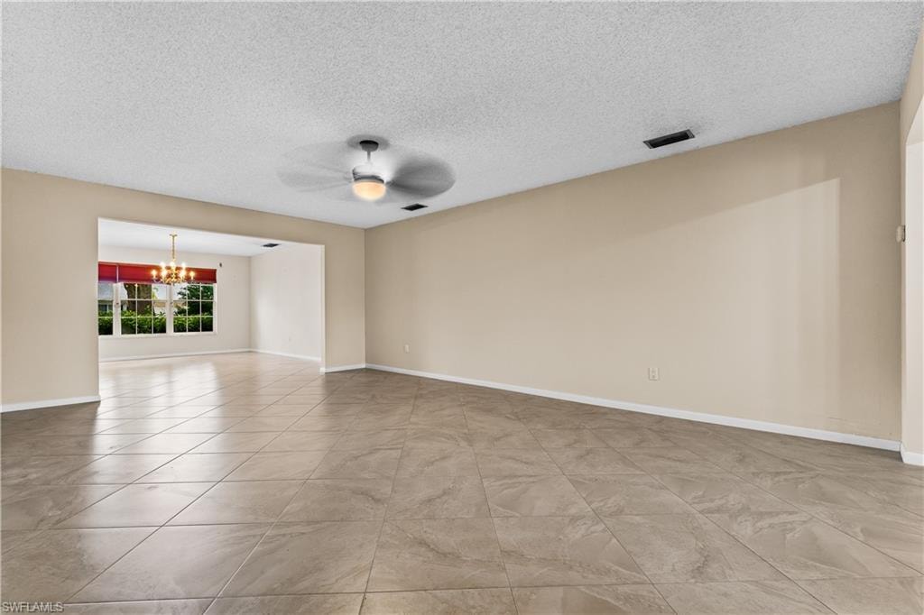 1238 N Brandywine CIR