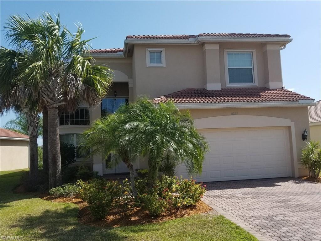 11253 Sparkleberry DR